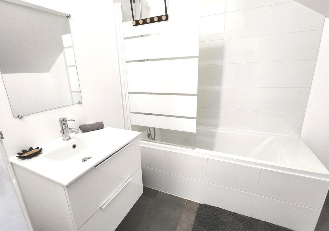 "Colbert Triplex" 3 Chambres - Balcon - Patio - Cathedrale Tours Buitenkant foto